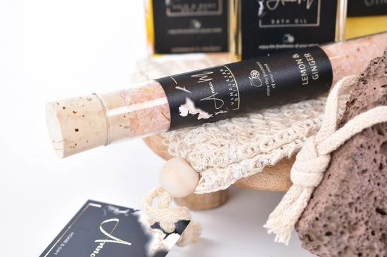 Begroting π Anna-M Geschenkset Vrouwen XL - Olijfzeep Citroen - Zeepschaaltje - Scrub Zeepzakje - Kerstpakket - Sinterklaas - Badolie - Olie Haar & Huid - Massage Olie - Vegan - Giftset Vrouw - Kado Moeder, Vriendin, Oma, Mama - Geschenkdoos Vrouw - Giftbox π 8 Begroting π Anna-M Geschenkset Vrouwen XL - Olijfzeep Citroen - Zeepschaaltje - Scrub Zeepzakje - Kerstpakket - Sinterklaas - Badolie - Olie Haar & Huid - Massage Olie - Vegan - Giftset Vrouw - Kado Moeder, Vriendin, Oma, Mama - Geschenkdoos Vrouw - Giftbox π - Afbeelding 6