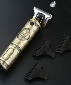 Goedkoop 🔥 Kemei KM-700B - Luxe Tondeuse - Professionele Trimmer - Groomer - Scheerapparaat - Baardtrimmer - Precisietrimmer - Haarstyling - Haartrimmer - Goudkleurig - Draadloos - USB Opladen - Inclusief 3 Opzetkammen & Olieflesje 🔥 -Oral-B Shop 550x550 822