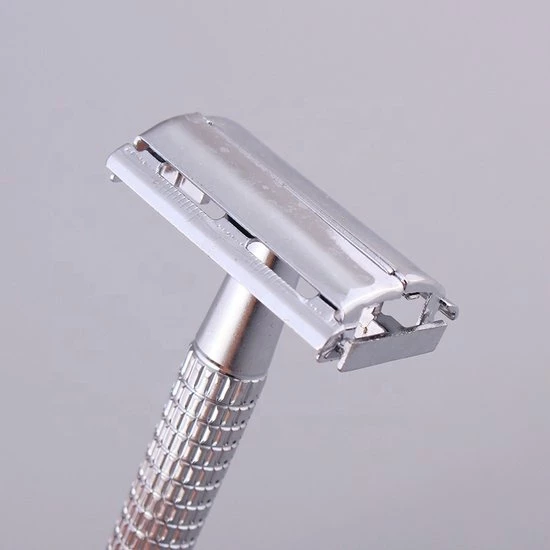 Beste Verkoop π₯° BathQueen Safety Razor (Butterfly) - Safety Scheermes - Roestvrij Staal - Inclusief 20 Scheermesjes β¨ 4 Beste Verkoop π₯° BathQueen Safety Razor (Butterfly) - Safety Scheermes - Roestvrij Staal - Inclusief 20 Scheermesjes β¨ - Afbeelding 2