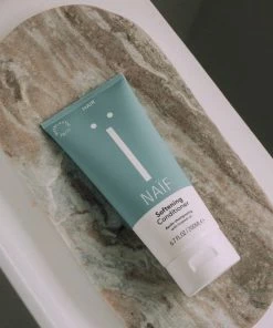 Uitgang 😀 Naïf Conditioner - 200ml - Met Natuurlijke Ingrediënten ❤️ -Oral-B Shop 550x562 3