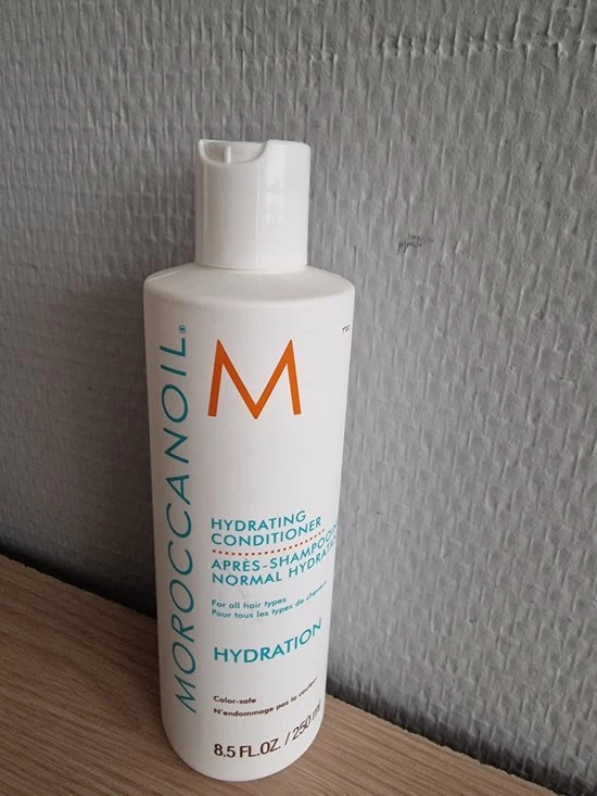 Promo π Moroccanoil Hydrating Haarconditioner - 250 Ml π 4 Promo π Moroccanoil Hydrating Haarconditioner - 250 Ml π - Afbeelding 2